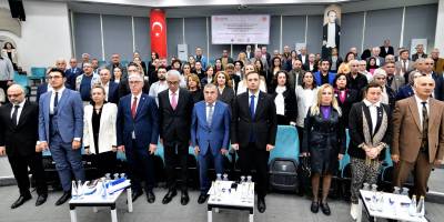 Bornova’da Muhtarlar Akademisi başladı