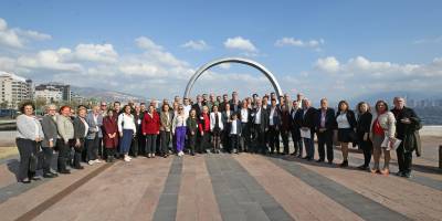 İzmir Kent Konseyleri Birliği, Karşıyaka’da ‘dayanışma’ için buluştu