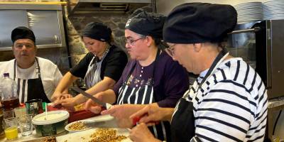 Şef Rıfat Yurttaş, Meslek Fabrikası’nda Ege yemekleri yaptı