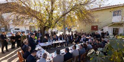 Başkan Tugay’dan Beydağ’a ova yolu müjdesi