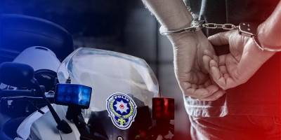 İzmir'de silah kaçakçılarına baskın!