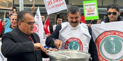 İzmir'de memurlar taş kaynattı!