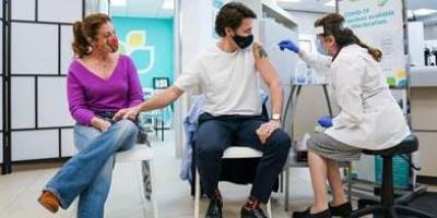 Kanada Başbakanı Trudeau ve eşi AstraZeneca aşısı yaptırdı