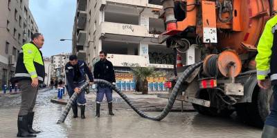 Deniz taşmasının ardından İZDENİZ'den açıklama: 50 yılda bir görülebilir!