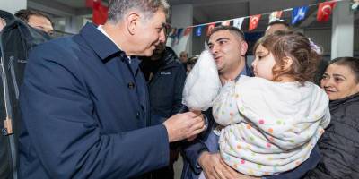 Başkan Tugay binlerce Bucalıyla ramazan sofrasında buluştu