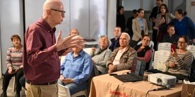 Bornova’nın çınarları yapay zekayla tanıştı