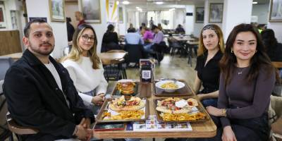 Buca’da gençliğin buluşma noktası: Üzüm Cafe