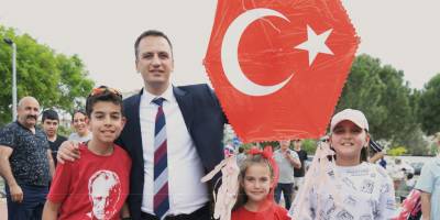 Bornova’da 23 Nisan coşkusu