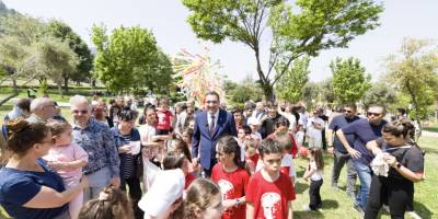 Balçova’da 23 Nisan Coşkusu: Bayram Sevinci Tüm İlçeyi Saracak