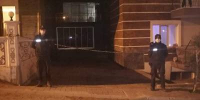 Kuşadası'nda bir apartman karantina altına alındı