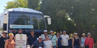 Tarihin izinde bir gün: Emeklilerden Seferihisar gezisine tam not