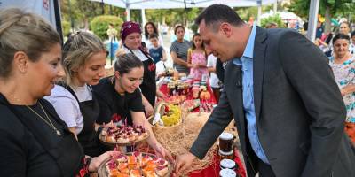 Bornova’da doğal lezzetler halkla buluşuyor