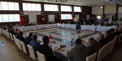 Menderes’te Muhtarlar Günü Kutlandı