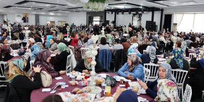 Menemen’de Çiftçi Kadınlar Günü’ne ‘özel’ kutlama