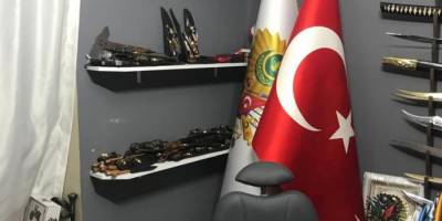 Uşak’ta 229 adet kesici alet satılmadan ele geçirildi