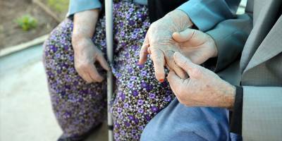 Aydınlı çift 65 yıllık evliliklerini "büyük bir sevgi" ile sürdürüyor