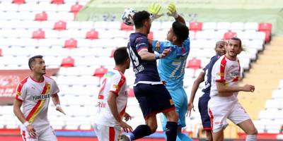 Göztepe, Antalya'da turizm sezonu açtı: 2-3