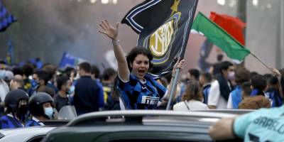 İtalya’da Inter taraftarları Covid-19’u unuttu
