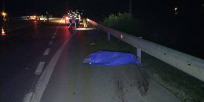 Otomobil motosiklete çarptı: 1 ölü, 1 yaralı