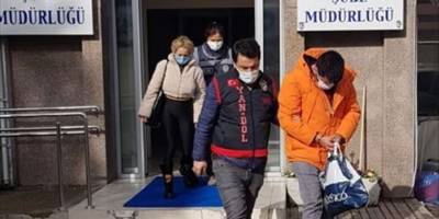 İzmir'de internetten teknoloji ürünleri satan kişileri dolandıran 2 zanlı tutuklandı