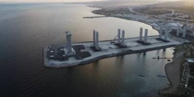 Çanakkale Boğazı, yoğun kar nedeniyle gemi geçişlerine kapatıldı