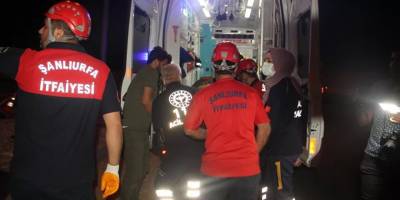 İki araç çarpıştı, 7 kişi yaralandı: Ekipler uçurumda fenerle yaralı aradı