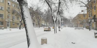 Bulgaristan’da kar yağışı nedeniyle Türkiye plakalı 30 tır mahsur kaldı