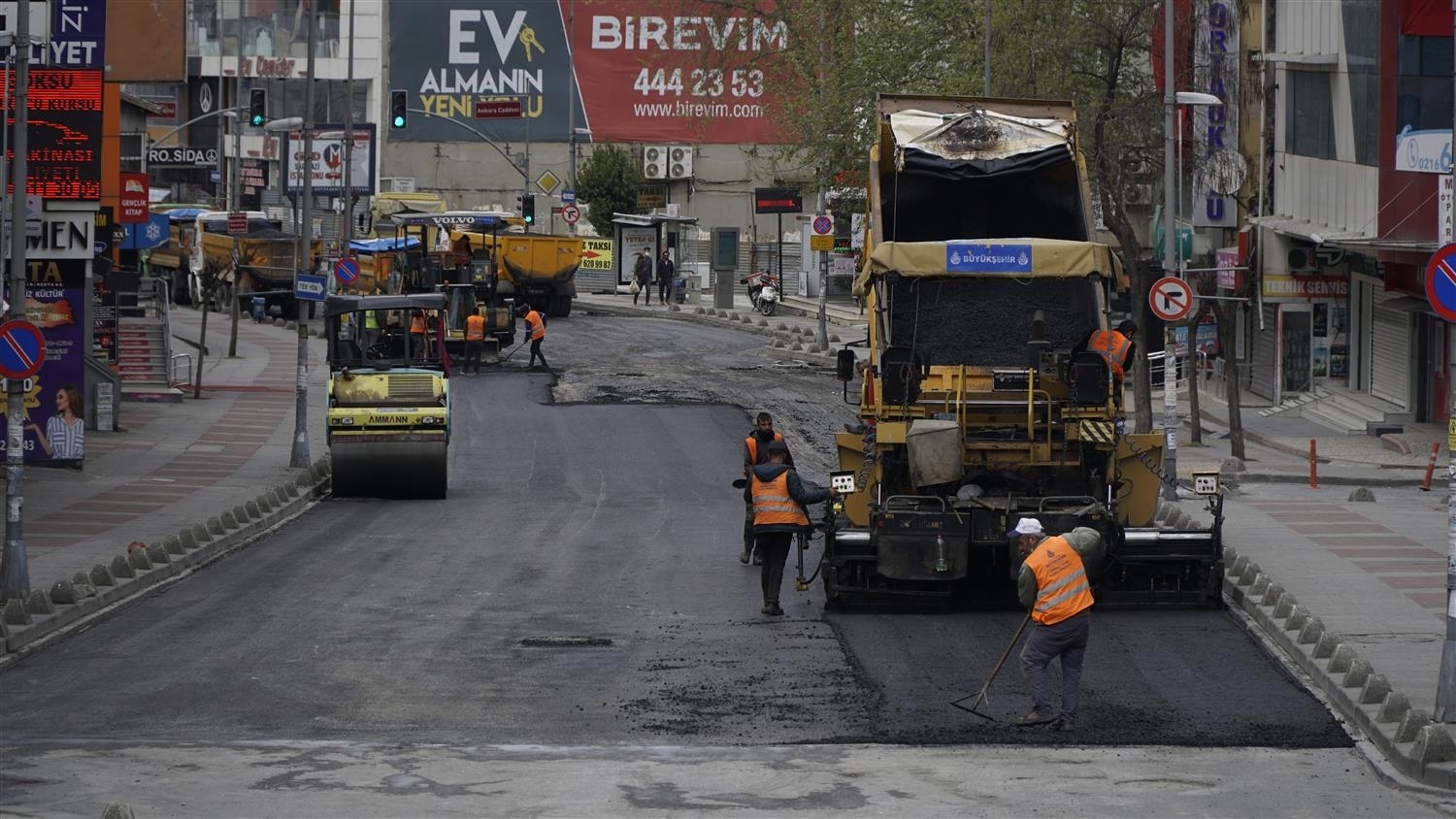 1712024165824-istanbul-geneli-1-kisim-yollarda-kullanilmak-uzere-plent-alti-asfalt-temini-nakli-ve-s.jpg