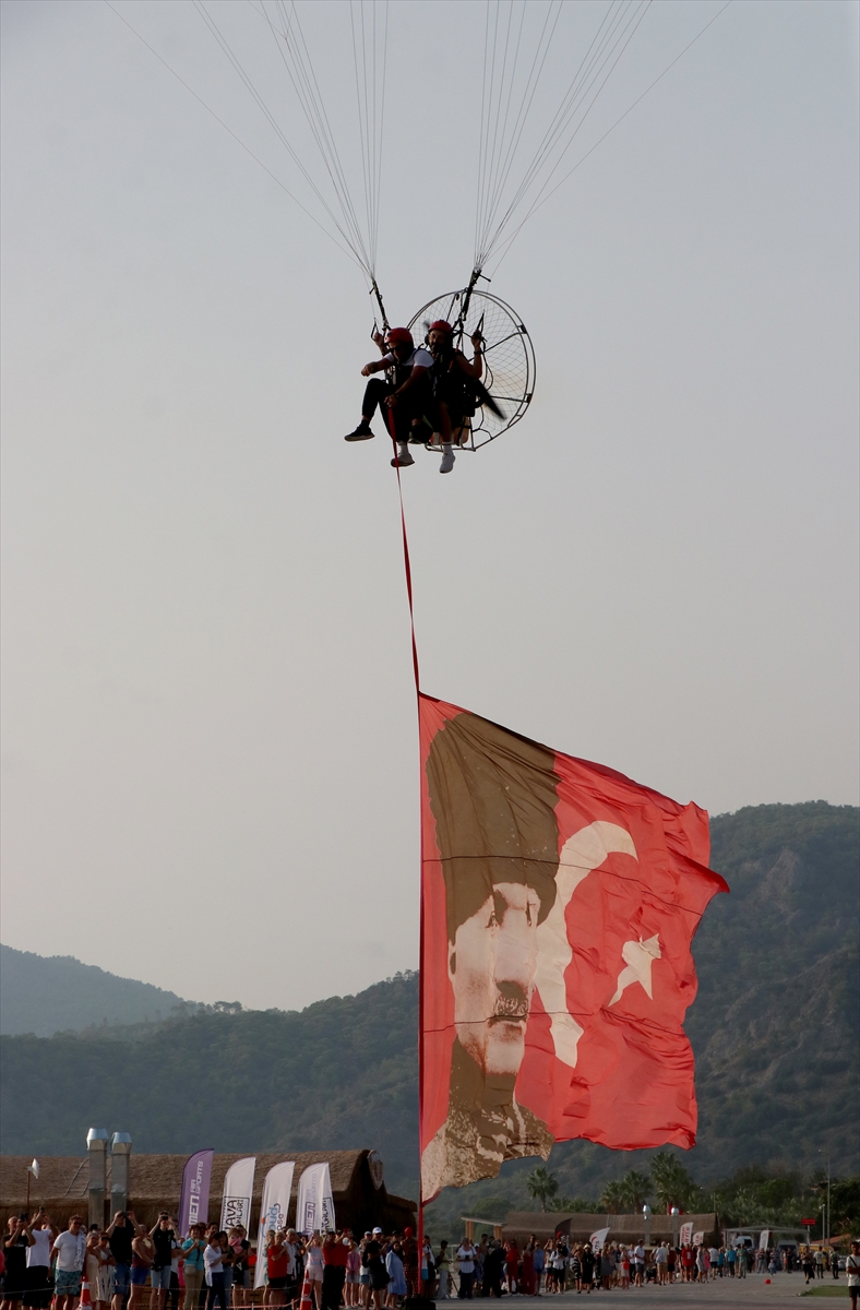 aa-20221019-29197726-29197714-fethiyede-22-uluslararasi-oludeniz-hava-oyunlari-festivali-basladi.jpg