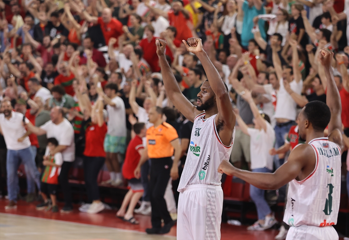 aa-20230610-31394616-31394606-pinar-karsiyaka-basketbol-super-liginde-4-kez-playoff-finaline-yukseldi.jpg