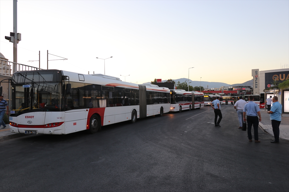 aa-20230731-31805823-31805822-izmirde-metro-ve-tramvay-calisanlari-greve-gitti.jpg