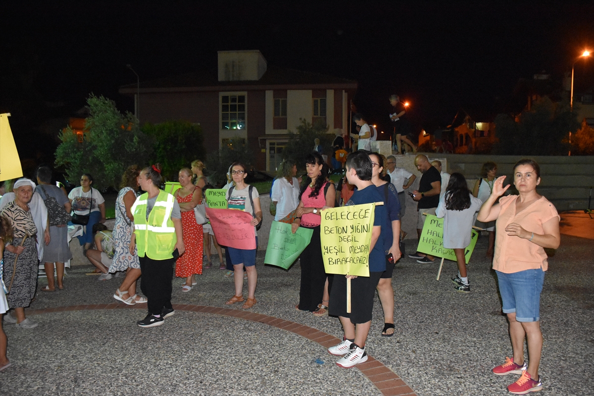 aa-20230814-31918568-31918563-marmariste-meydana-yapilmasi-planlanan-proje-protesto-edildi.jpg