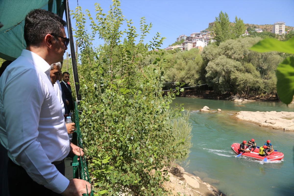 aa-20230818-31946413-31946409-tuncelide-analig-rafting-turkiye-birinciligi-musabakalari-yapildi.jpg