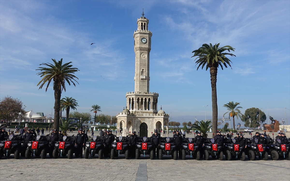 aa-20231211-33155565-33155562-izmir-polisinin-atv-araclari-hizmete-girdi.jpg