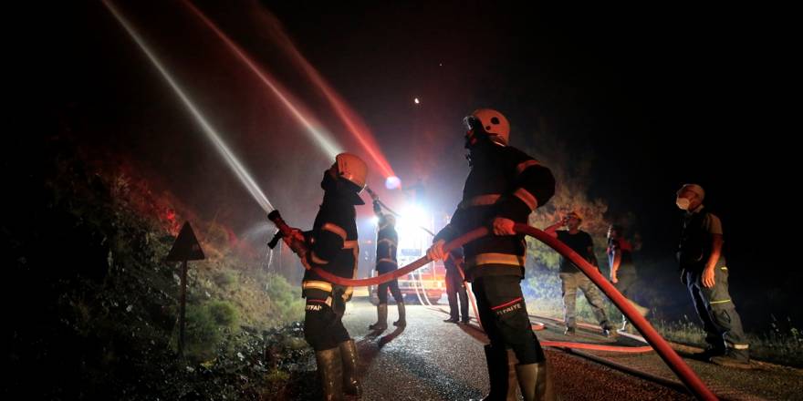 Marmaris'teki orman yangını devam ediyor
