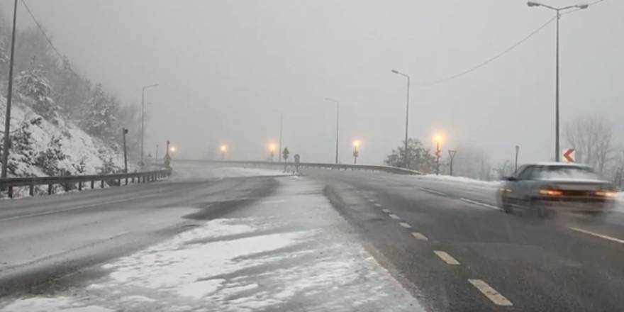 Meteorolojiden Bolu Dağı'nı geçecek sürücülere: Sis etkili dikkat!