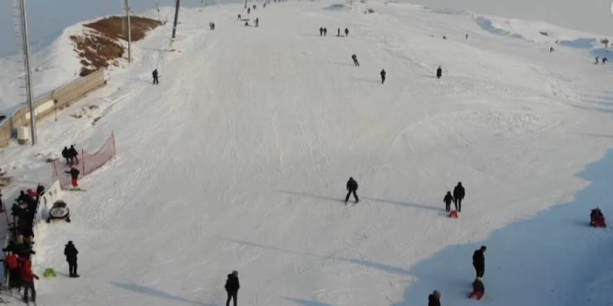 Küpkıran Kayak Merkezi kayakseverleri ağırladı
