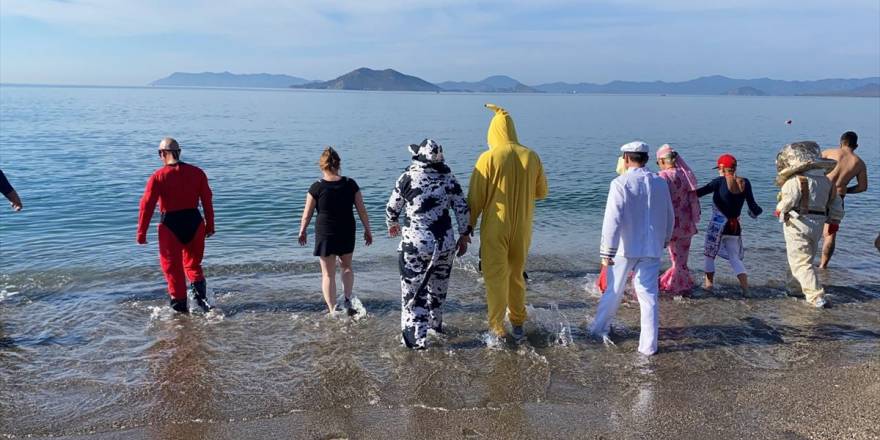 Yardıma muhtaç çocuklar ve sokak hayvanları için...