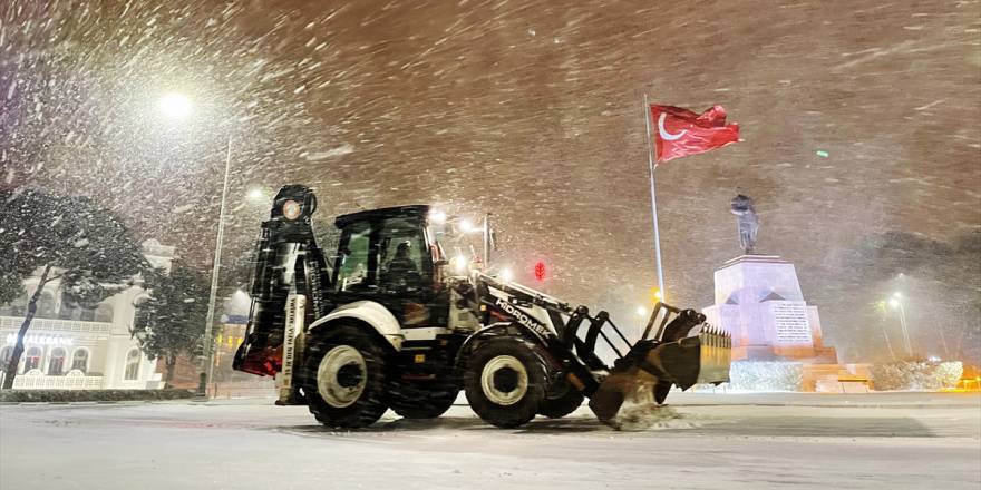 Muğla-Denizli ve Muğla-Antalya kara yolunda buzlanma