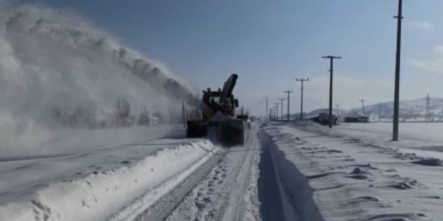 Doğu'daki 4 ilde 649 yerleşim birimine ulaşım sağlanamıyor